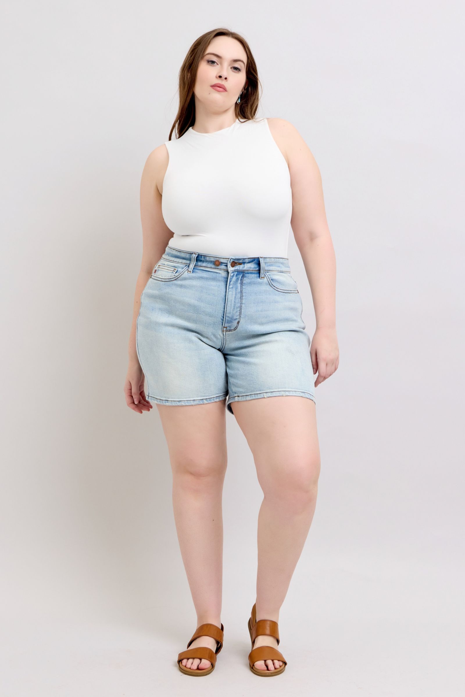 2 Button Denim Shorts with Pockets