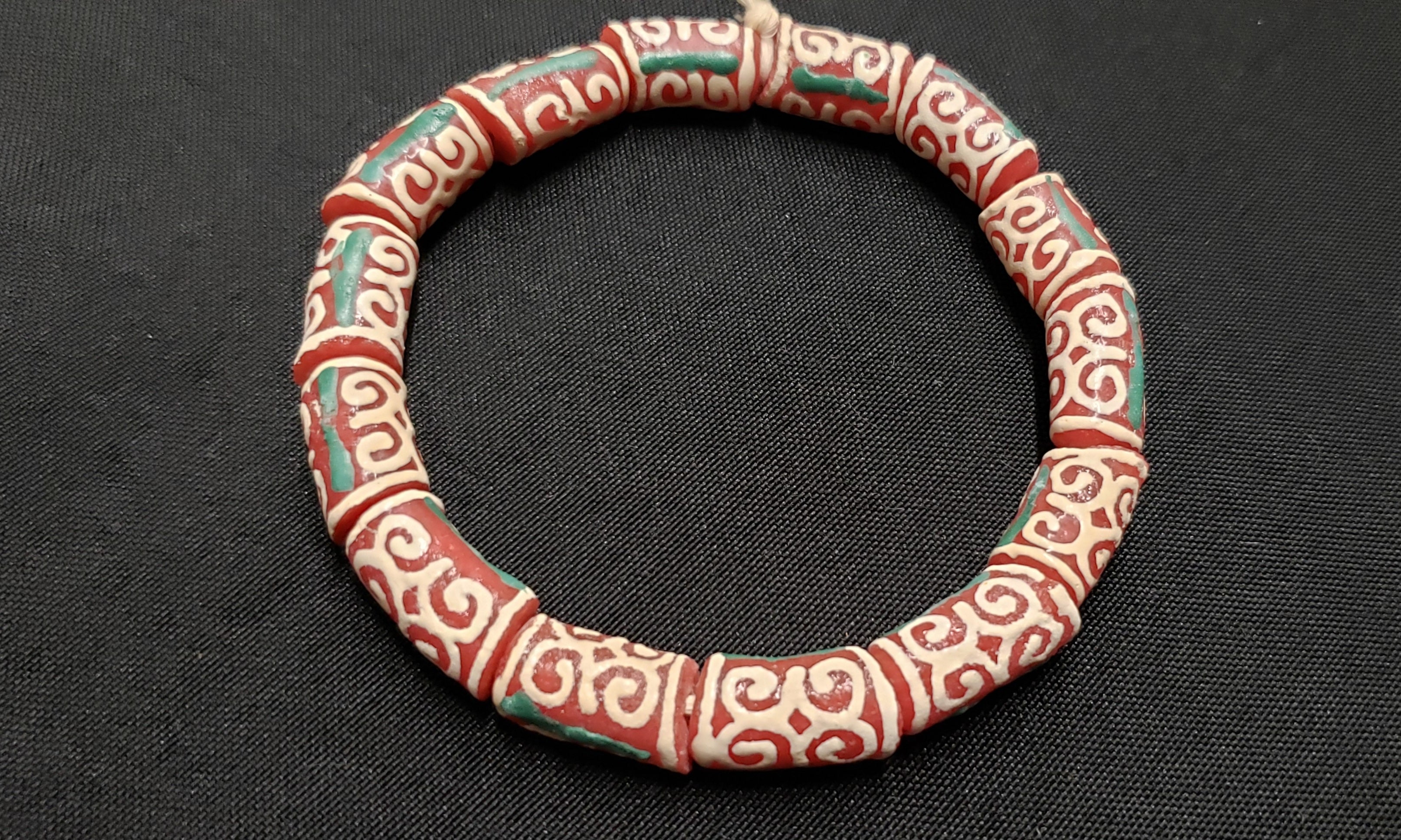 Craft with African glass beads from Ghana. Design jewelry, accessories, or crafts, with Dwennimmen Adinkra beads.
