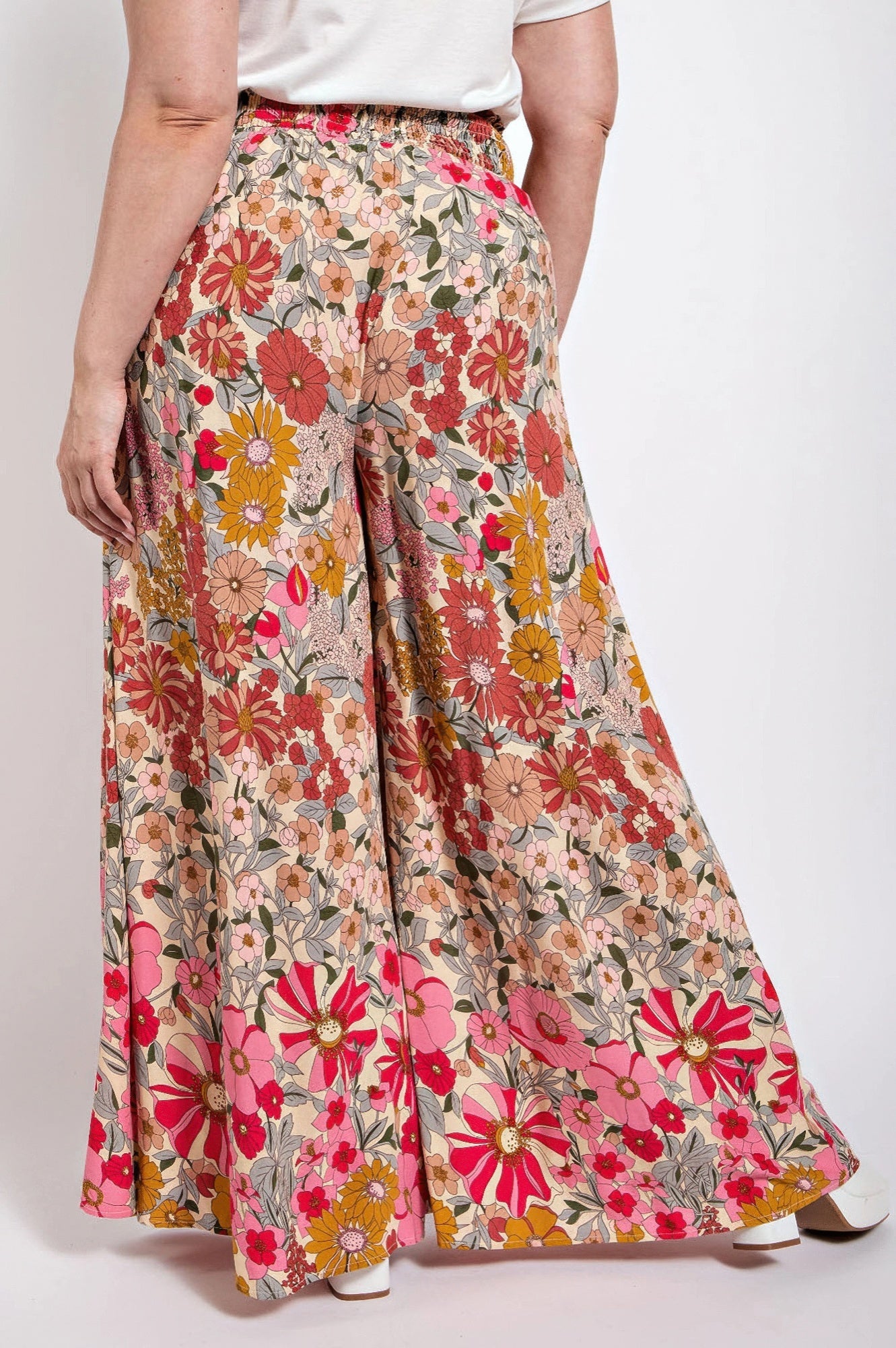 2XL Flared Wide Leg And Smocked Waist Pants With Side Pocket