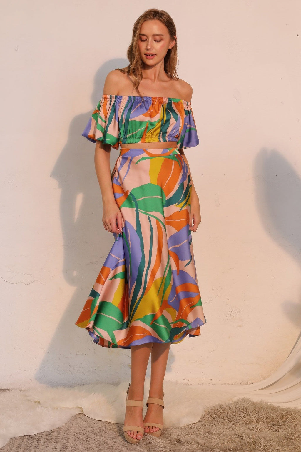 Isla Tropical Satin Bubble Sleeve Crop Top