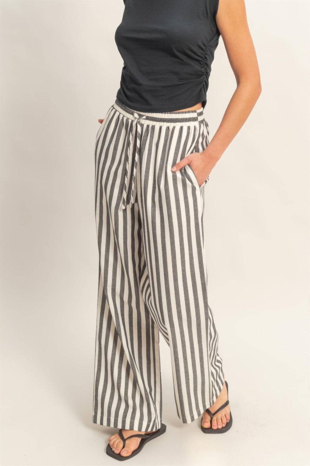Vertical Striped Elastic Pants With Side Pockets