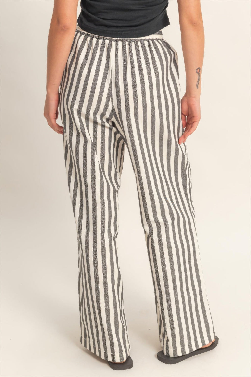 Vertical Striped Elastic Pants With Side Pockets