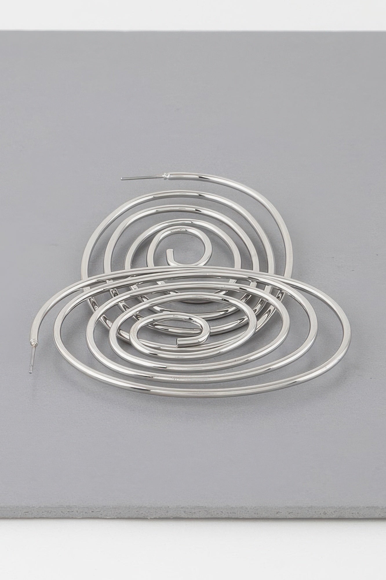Abstract Swirl Stud Earrings