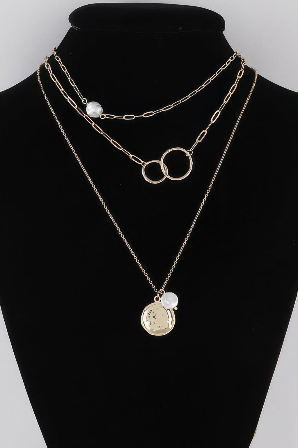 Multi Oo Pendant Necklace
