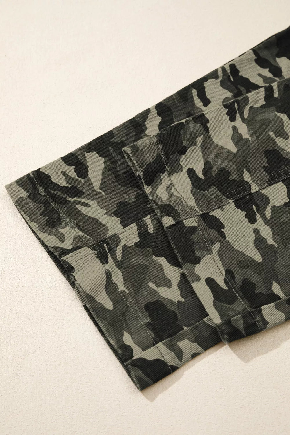 Camouflage Print Multi Pocketed Women's Denim Pants