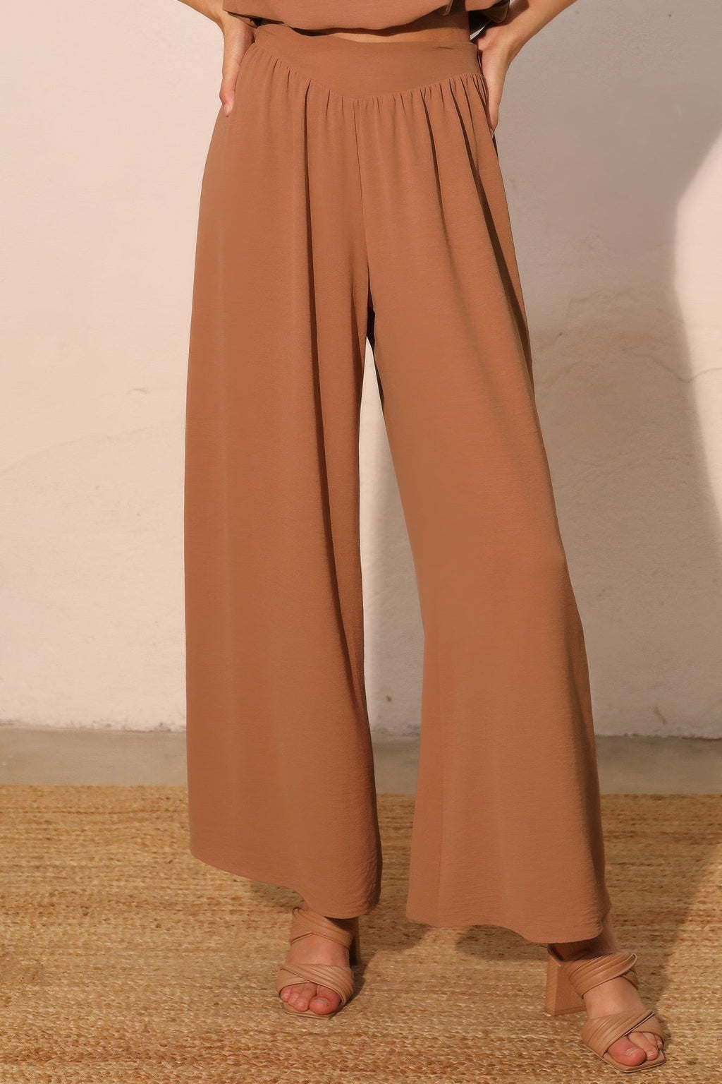 Matte Crepe Wide Leg Swing Pants